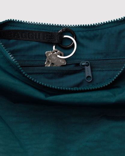 BAGGU Medium Nylon Crescent Bag