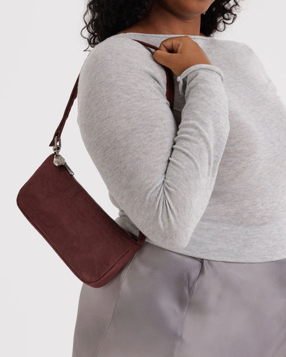 BAGGU Nylon Pochette - Mahogony