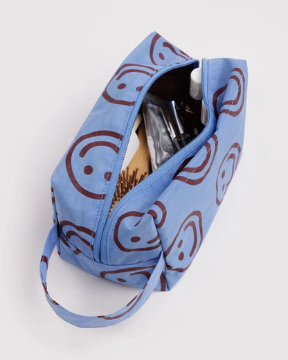 BAGGU Dopp Kit Misty Blue Happy interior lining detail - PABOOM