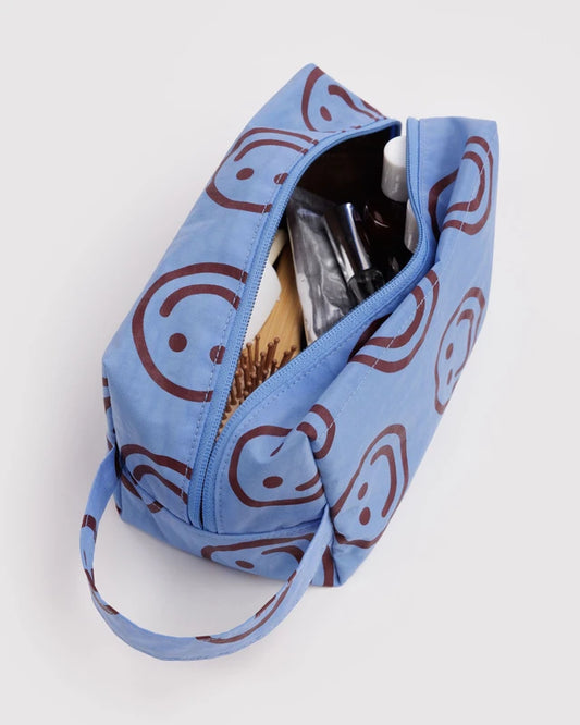 BAGGU Dopp Kit Misty Blue Happy interior lining detail - PABOOM