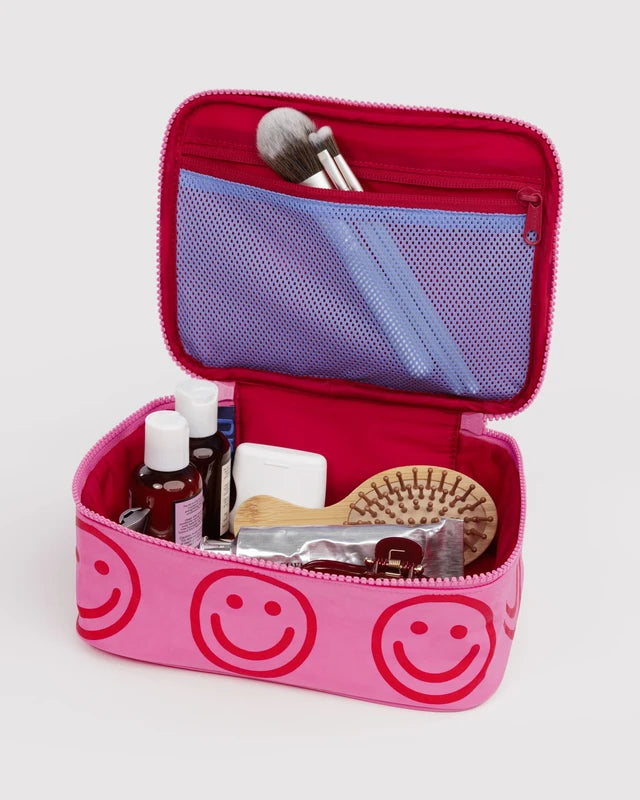 BAGGU Small Cosmetic Case Azalea Pink Happy interior lining detail - PABOOM