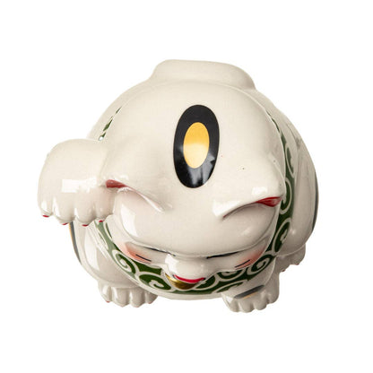 Maneki Neko cookie jar back view showing lid seam
