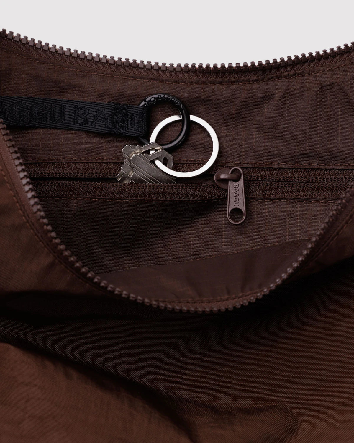 BAGGU Medium Nylon Crescent Bag