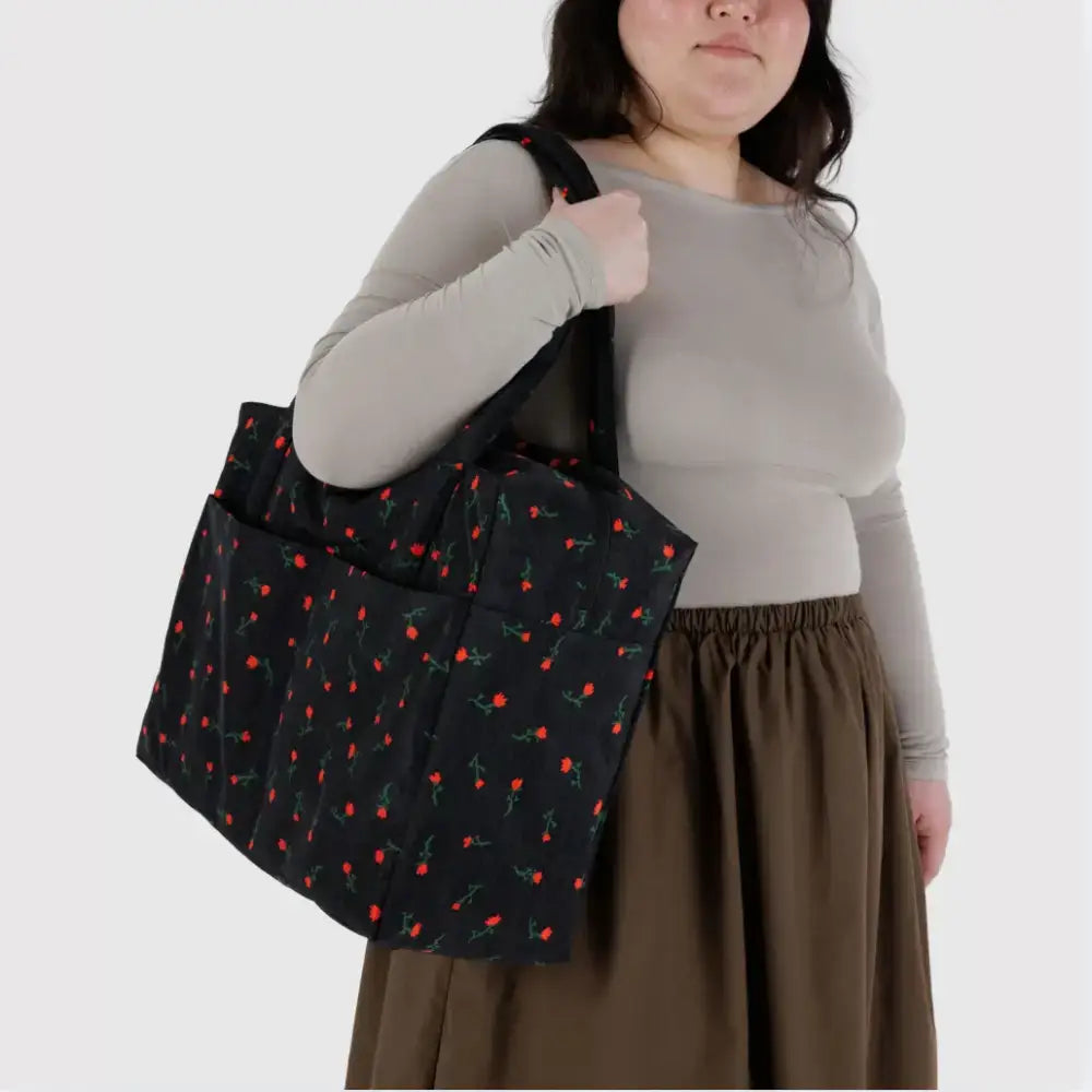 BAGGU - Cloud Carry-On Painted Wildflower