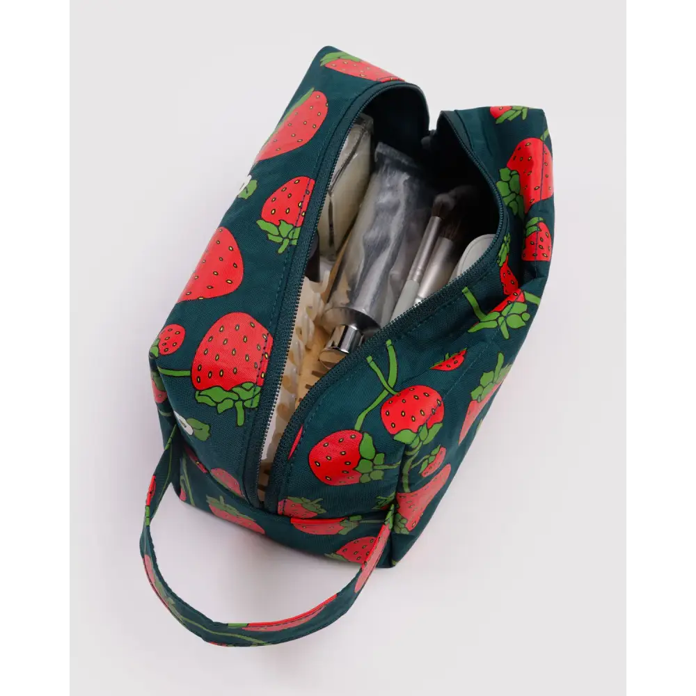BAGGU - Dopp Kit Strawberry Blossom