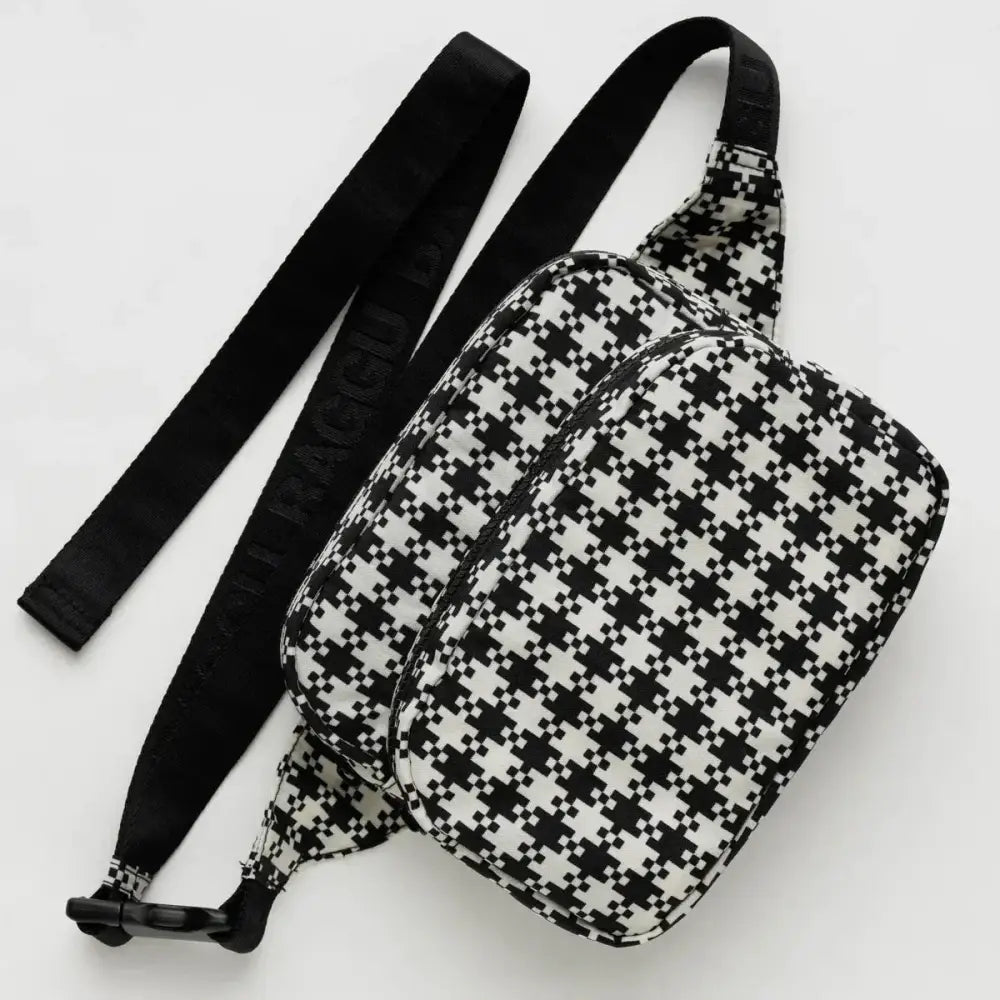 BAGGU Fanny Pack - Black & White
