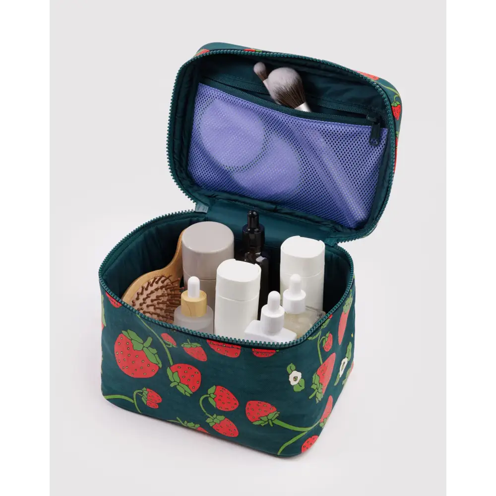BAGGU Large Cosmetic Case - Strawberry Blossom