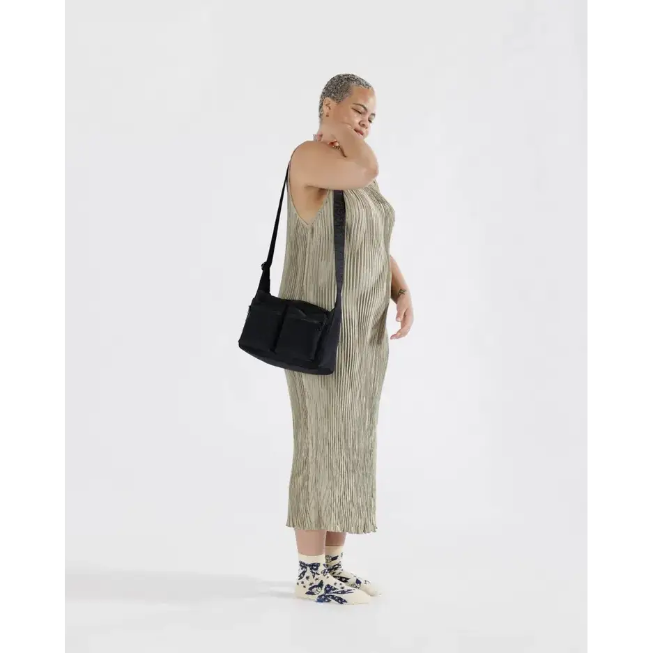 BAGGU - Medium Cargo Crossbody Bag