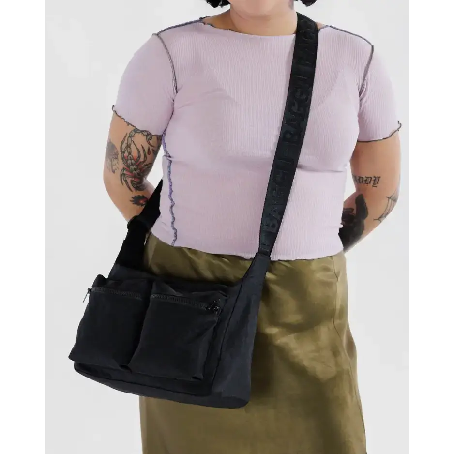 BAGGU - Medium Cargo Crossbody Bag