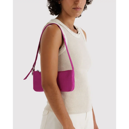 BAGGU - Nylon Pochette Deep Fuchsia