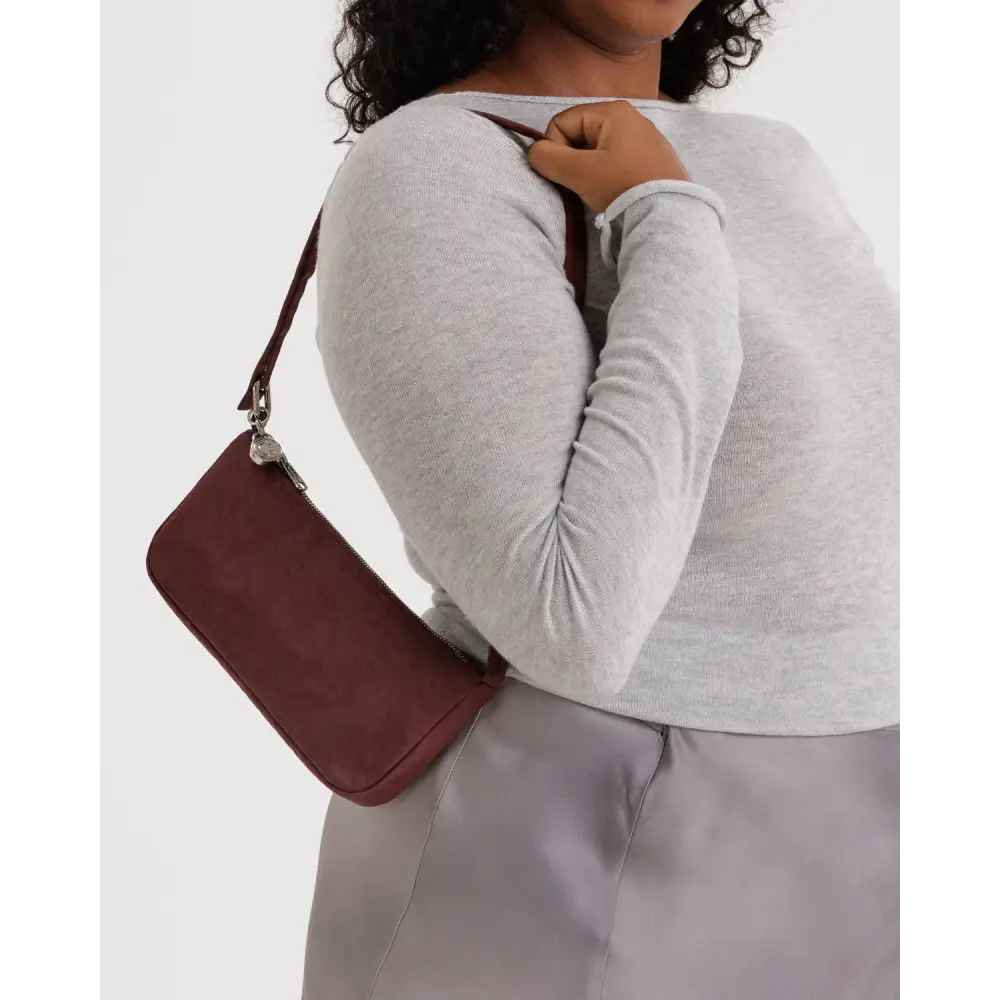 BAGGU Nylon Pochette - Mahogony