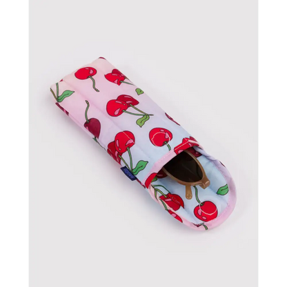 BAGGU Puffy Glasses Sleeve - Cherries