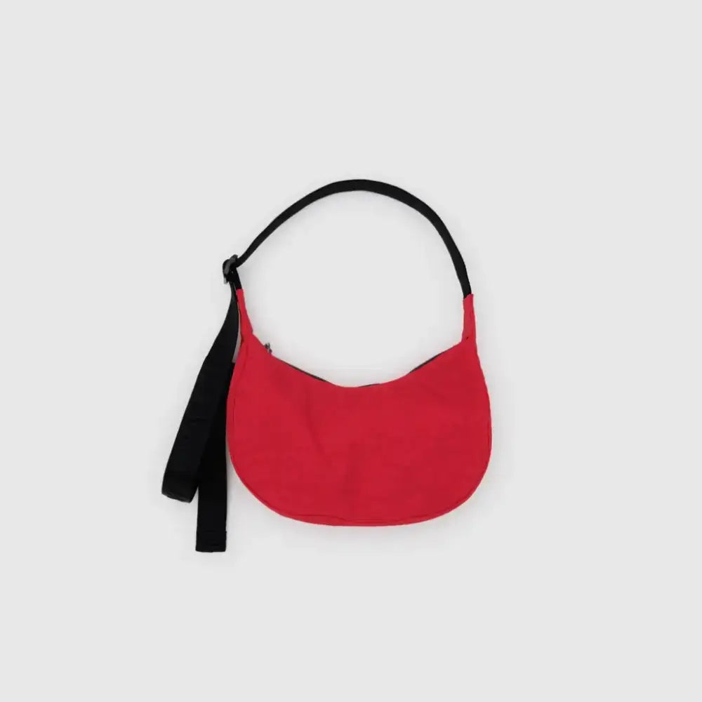 BAGGU - Small Nylon Crescent Bag Candy Apple / 51’’