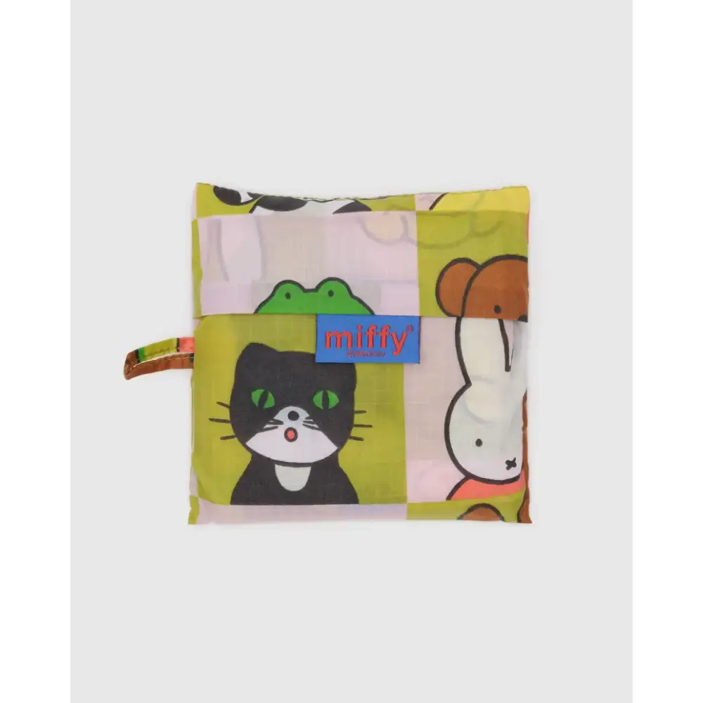 BAGGU bag featuring Miffy and friends being folded into a square - PABOOM
