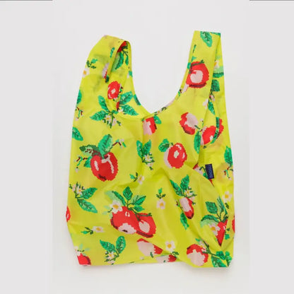 BAGGU bag featuing pixelated fruit - PABOOM