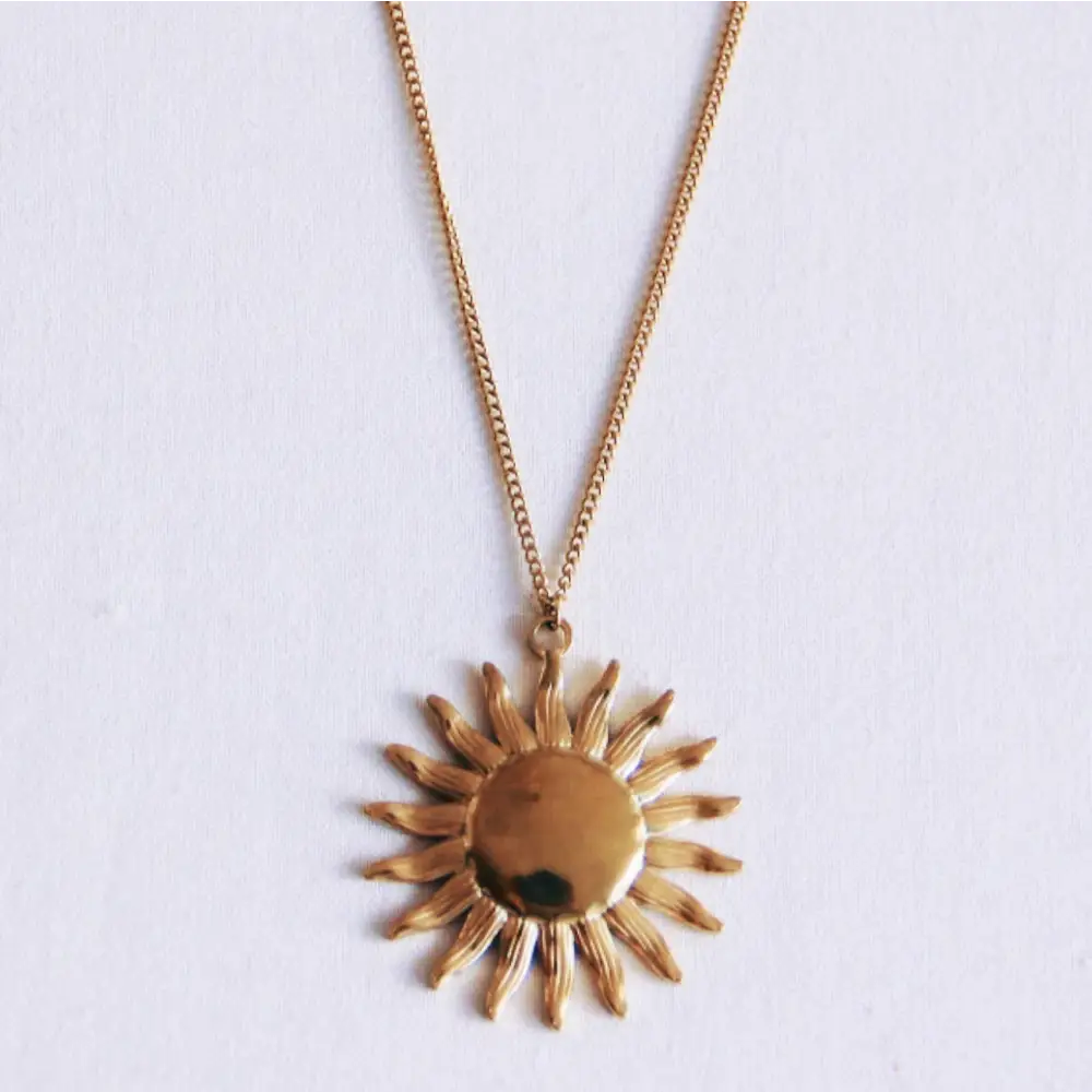 Bazou - Fine link chain with sun charm ’large’