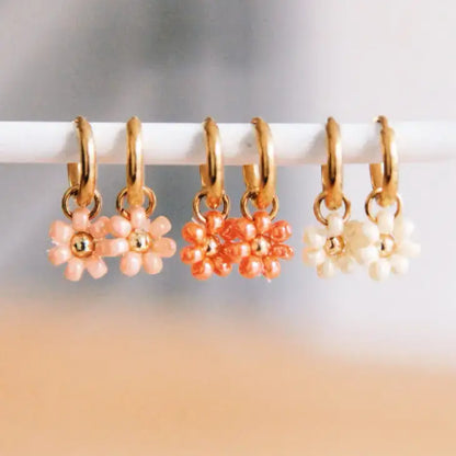 Mini Gold Hoops with Salmon Daisy - PABOOM