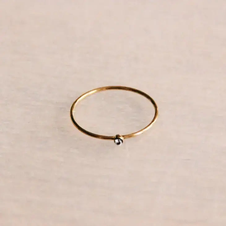 Minimalist Mini Zirconia Ring - Gold