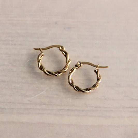 Stainless steel hoop 15mm 'twisted' - gold - PABOOM