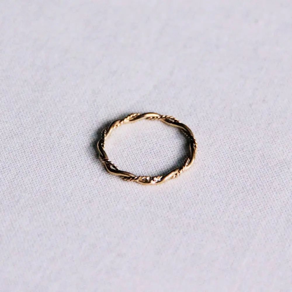 Bazou - Stainless steel minimalist braided ring - gold