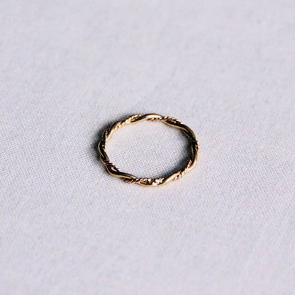 Bazou - Stainless steel minimalist braided ring - gold