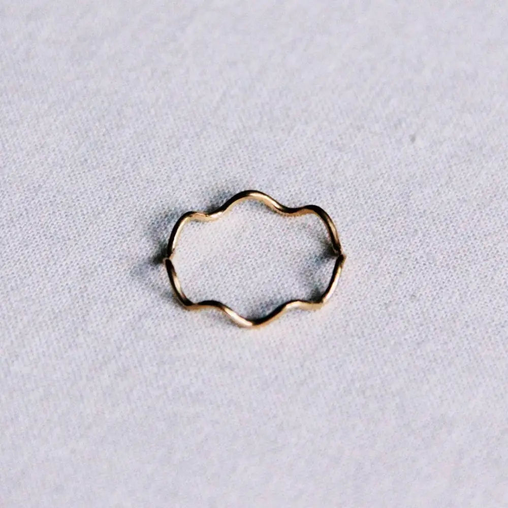 Bazou - Stainless steel minimalist wave ring - gold