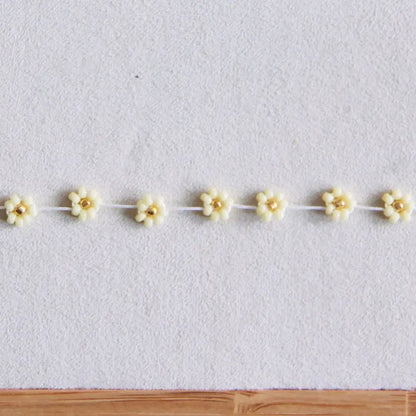 White Daisy Flower Beaded Necklace - PABOOM