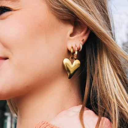Wide Hoop With Closed Heart - Gold