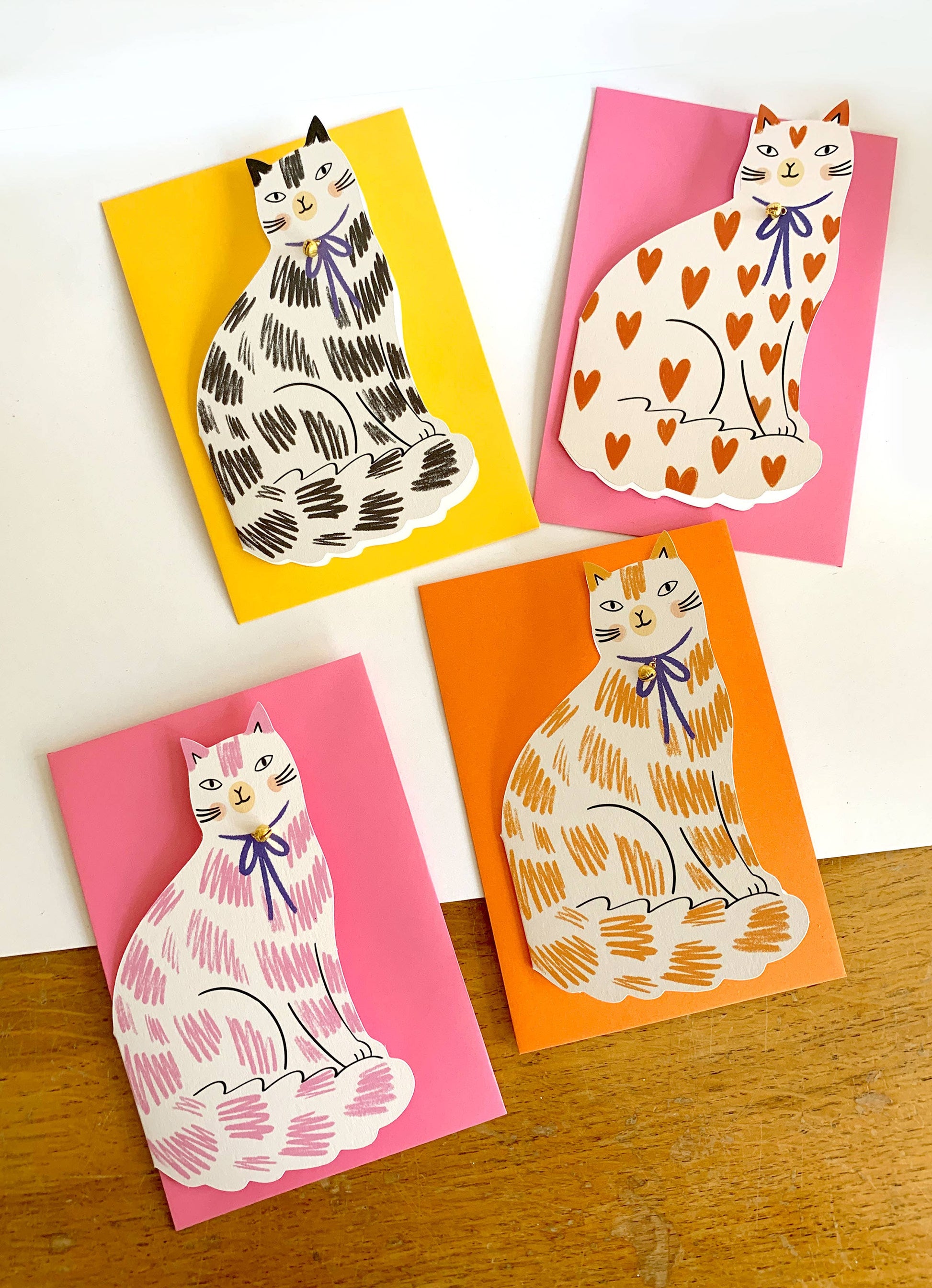 Back view of the Sitting Kitty Shaped Greeting Card Loveheart