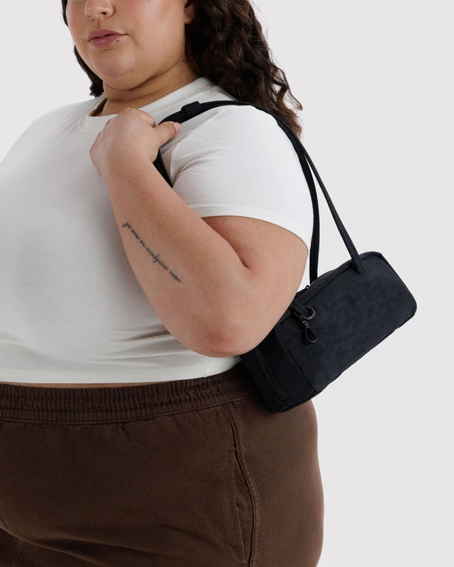 BAGGU Small Nylon Bowler Bag Black strap and hardware detail - PABOOM