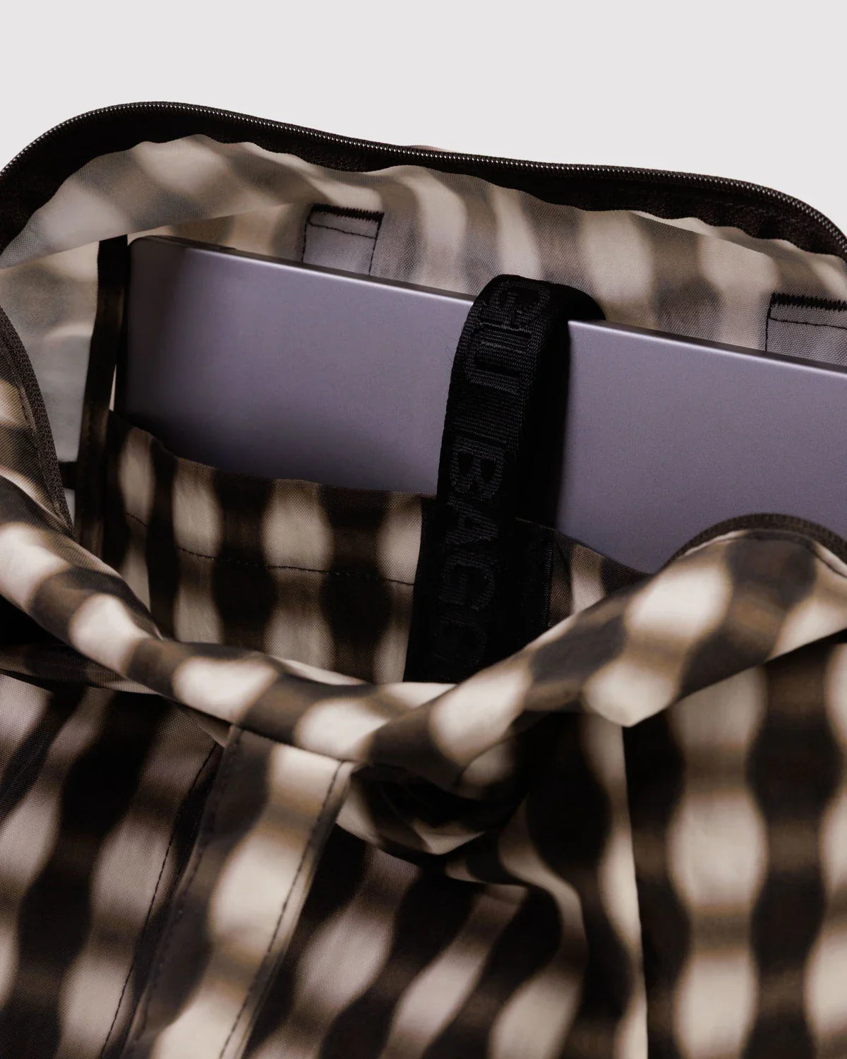 BAGGU Everyday Cloud Bag - Blurred Gingham Brown