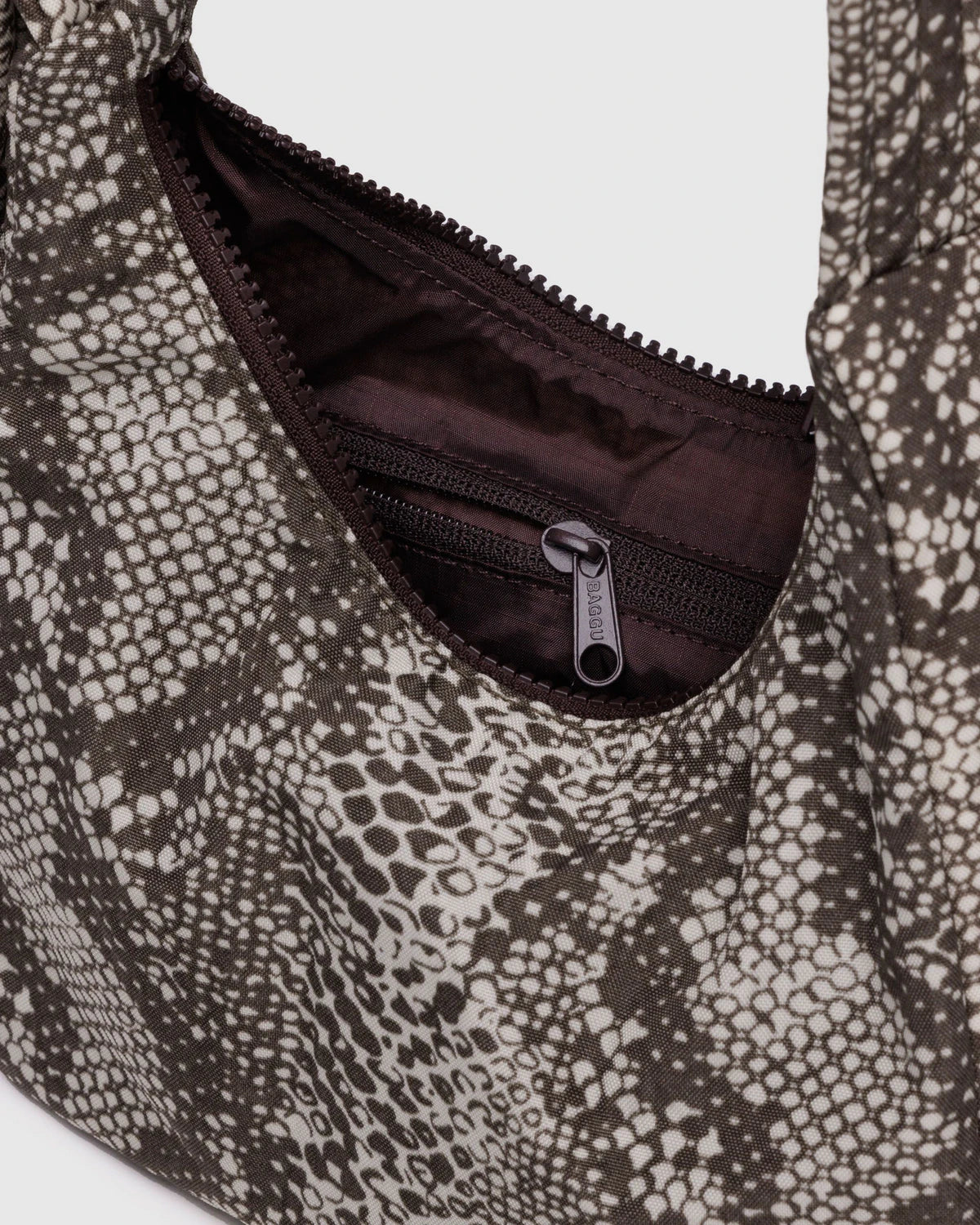 BAGGU Mini Nylon Shoulder Bag