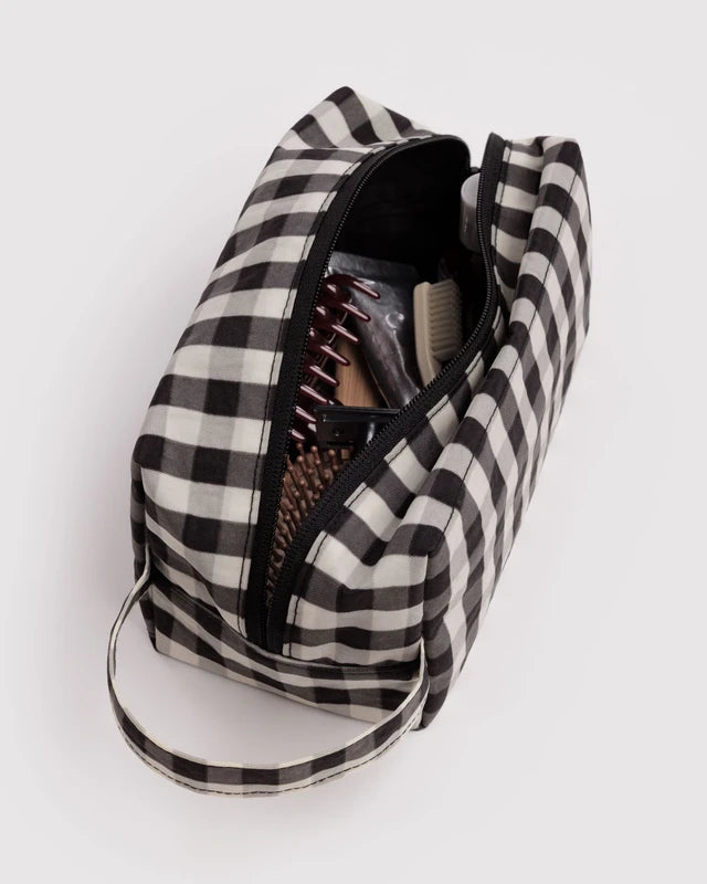 BAGGU Dopp Kit Black and Cream Gingham interior lining detail - PABOOM