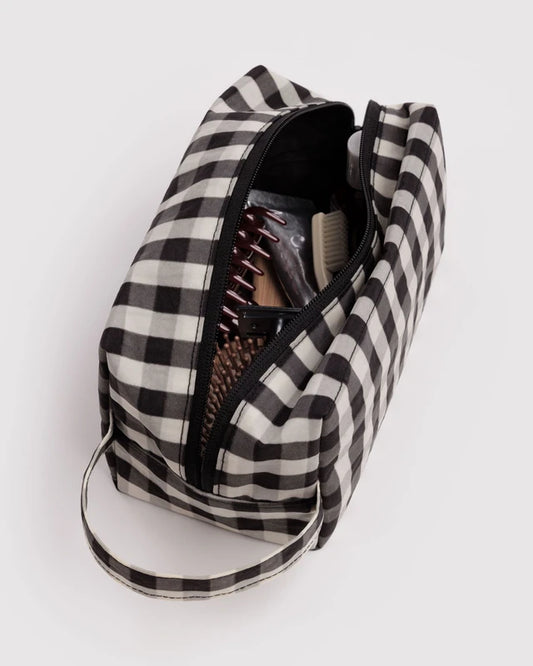 BAGGU Dopp Kit Black and Cream Gingham interior lining detail - PABOOM