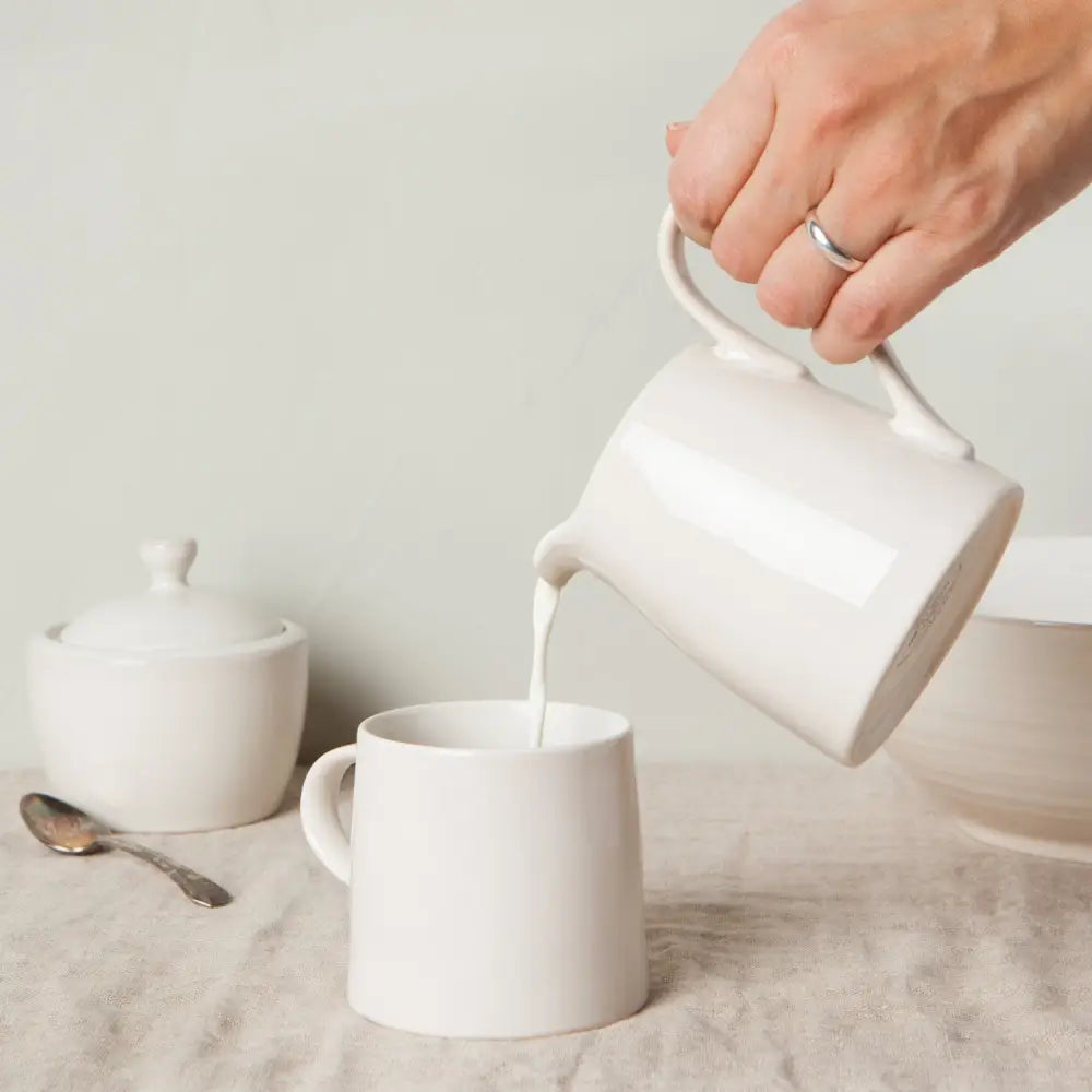 Danica - Aquarius Oyster Creamer