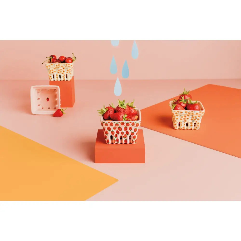 Danica - Bouquet Berry Basket