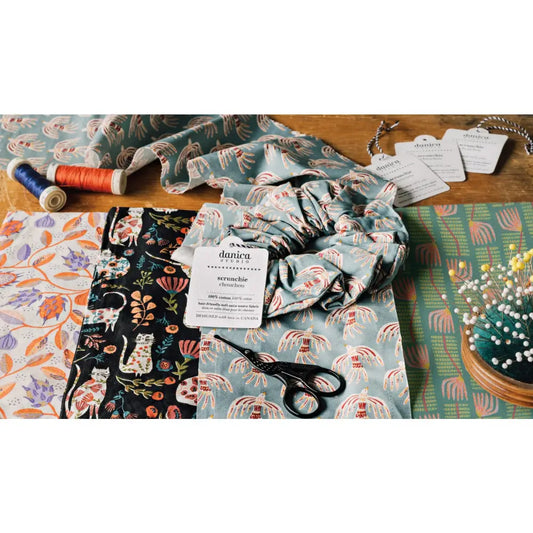 Danica - Scrunchie Venus