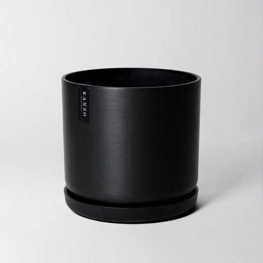 Kanso Designs Planter + Saucer 9” - Black