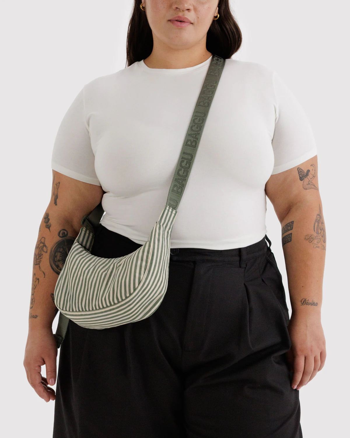 BAGGU Small Nylon Crescent Bag