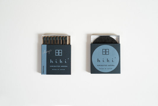 Hibi Oak Moss incense matches in a blue box, open to show matchsticks beside a closed box - PABOOM