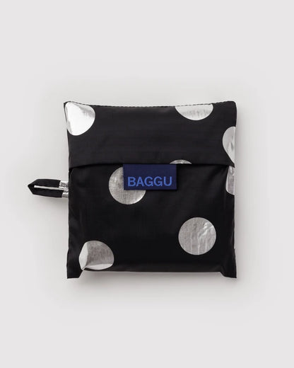 Standard Baggu Silver Metallic Polka Dot strap and hardware detail - PABOOM