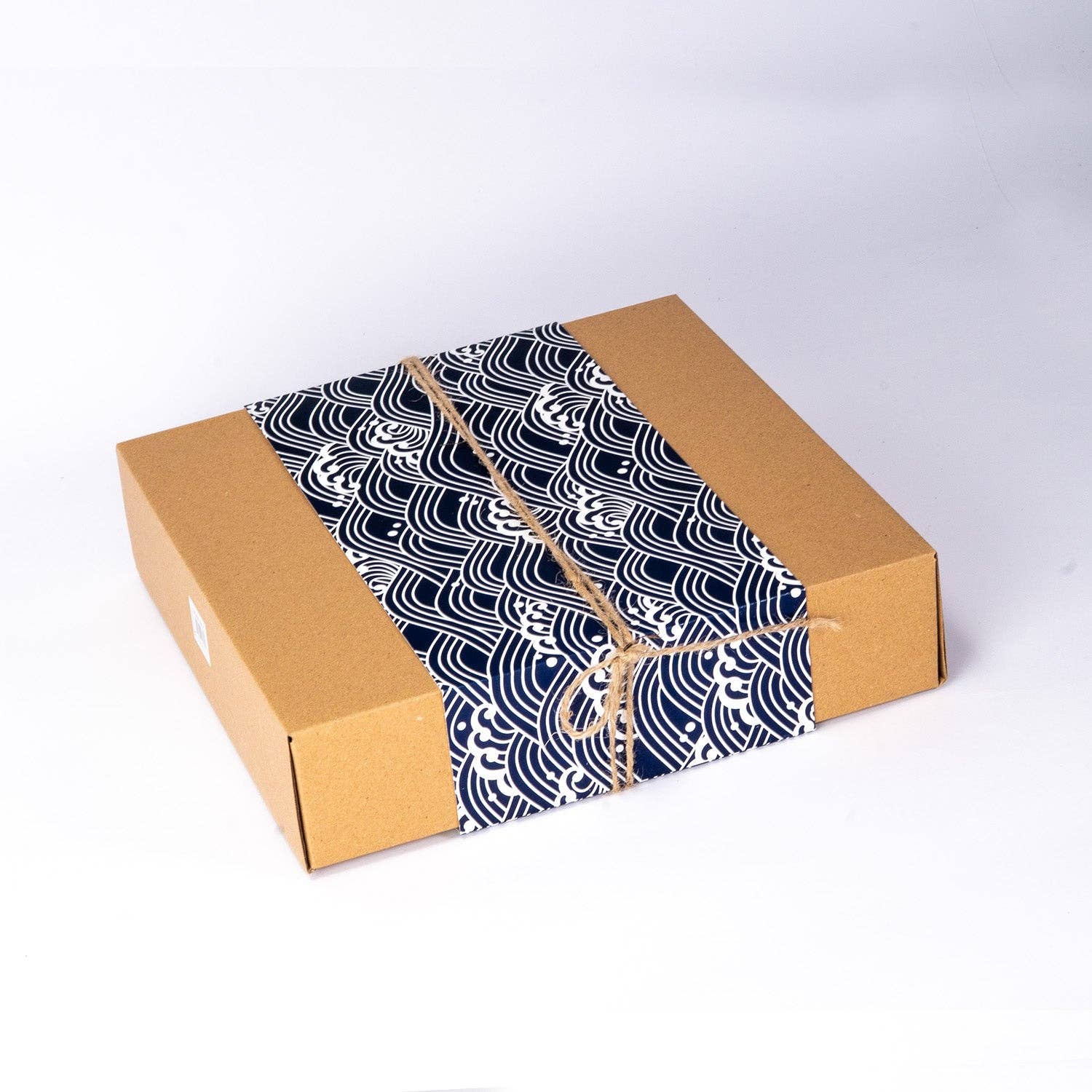 Nippon Blue rice bowl set gift box packaging closed