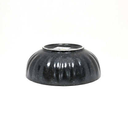 Kikugata shallow bowl rim detail - PABOOM