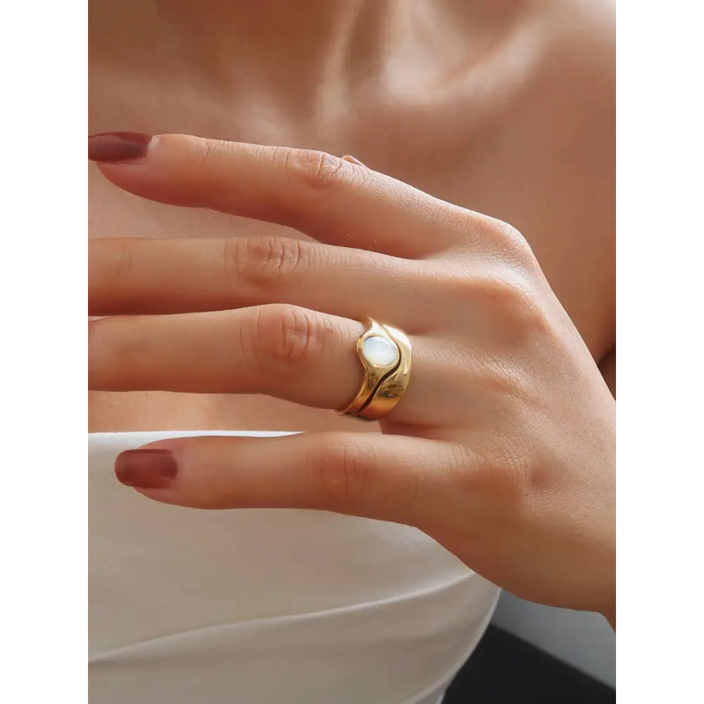 Flânerie by MAIQ - Alouette 18K Gold Non-Tarnish Stone Wave Ring