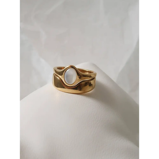 Flânerie by MAIQ - Alouette 18K Gold Non-Tarnish Stone Wave Ring Yellow / 8