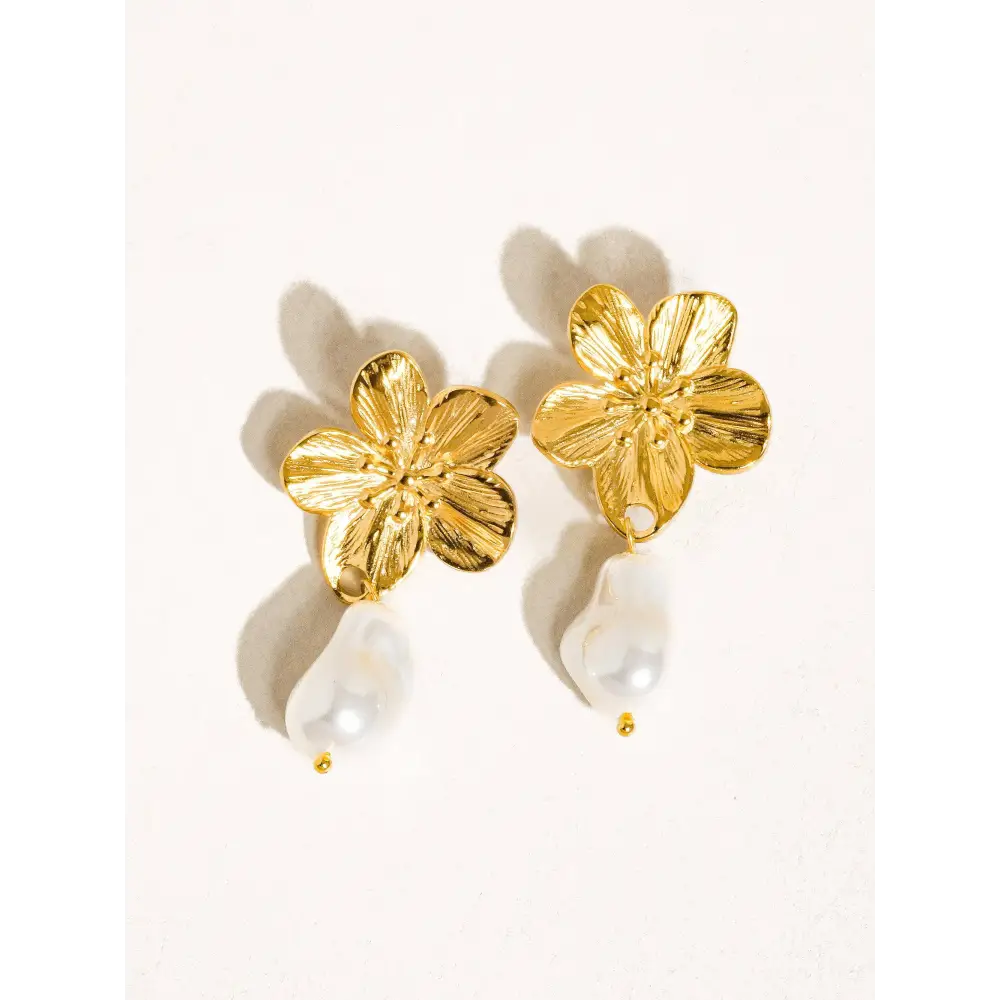 Flânerie by MAIQ - Cypress 18K Gold Non-Tarnish Flower Pearl Earring Yellow