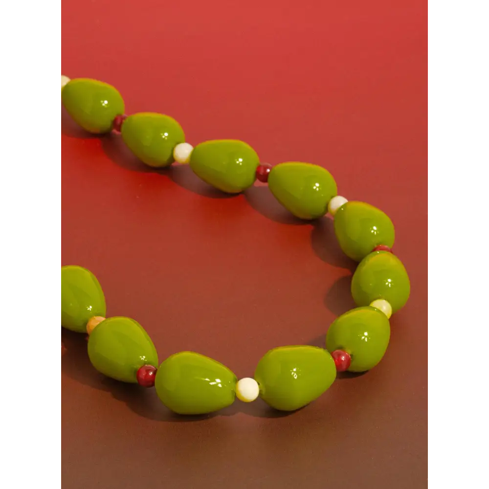 Flânerie by MAIQ - Olivie Retro Chunky Vintage Olive Beaded Necklace Green