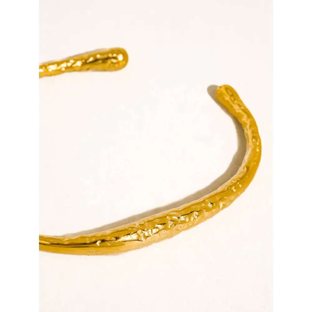Flânerie by MAIQ - Ruvic 18K Gold Non-Tarnish Textured Open Cuff Bracelet Yellow