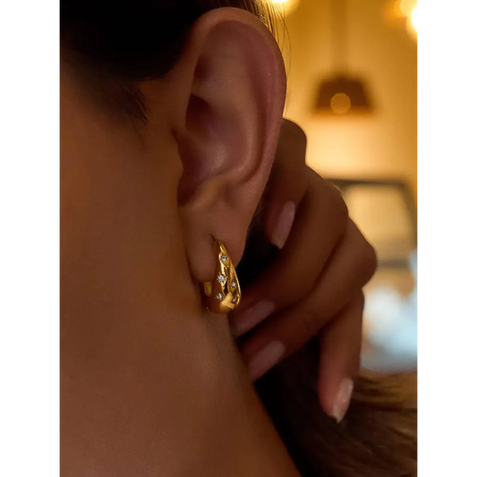 Flânerie by MAIQ - Solira 18K Gold Non-Tarnish Star Hoop Earring Yellow