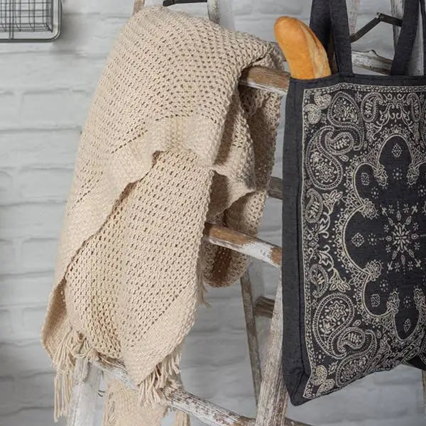 Forpost Trade Inc - Knitted Cream Cotton Throw